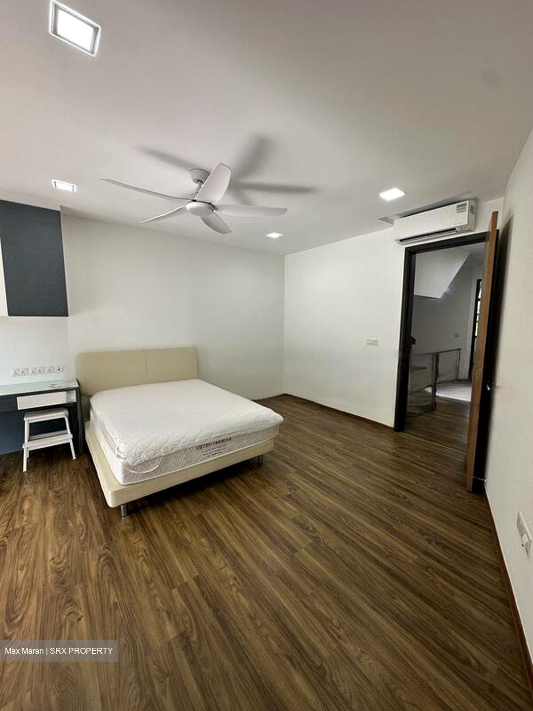 Kensington Park Drive (D19), Terrace #471113771